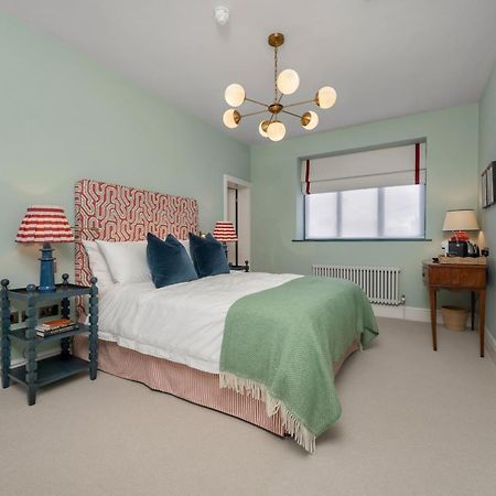 Отель The Nevill Arms Medbourne Экстерьер фото