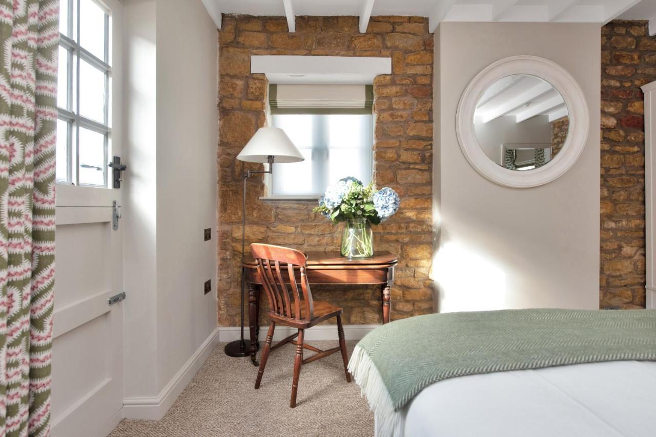 Отель The Nevill Arms Medbourne Экстерьер фото