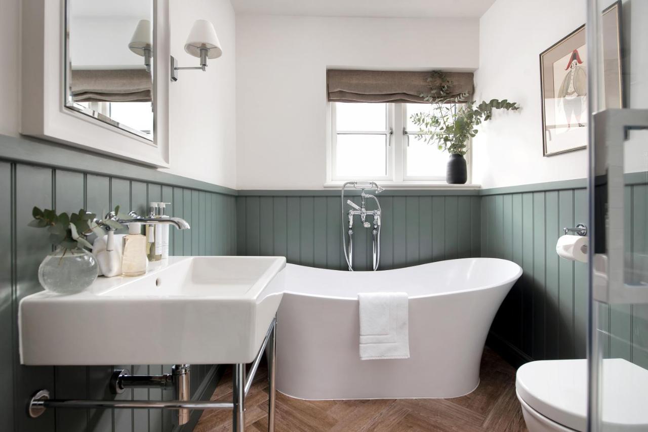 Отель The Nevill Arms Medbourne Экстерьер фото