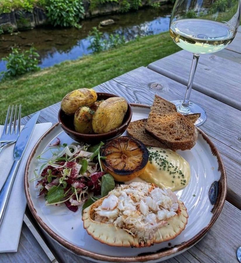 Отель The Nevill Arms Medbourne Экстерьер фото