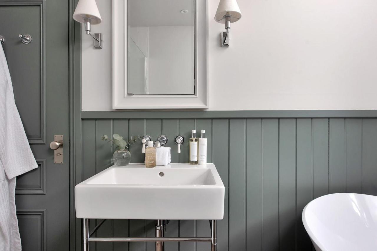 Отель The Nevill Arms Medbourne Экстерьер фото